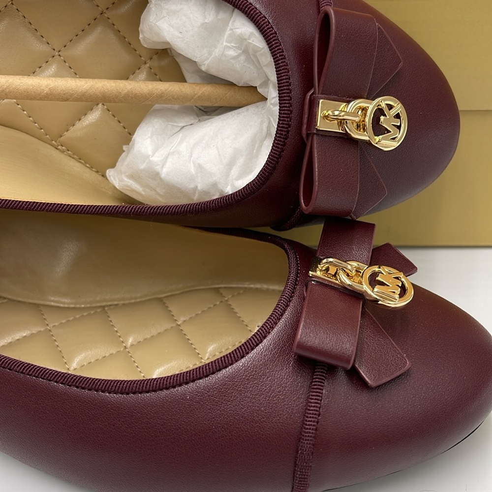 MICHAEL KORS HONEY BALLET FAUX LEATHER
49H3HNFP1L
OXBLOOD - Picture 14 of 16